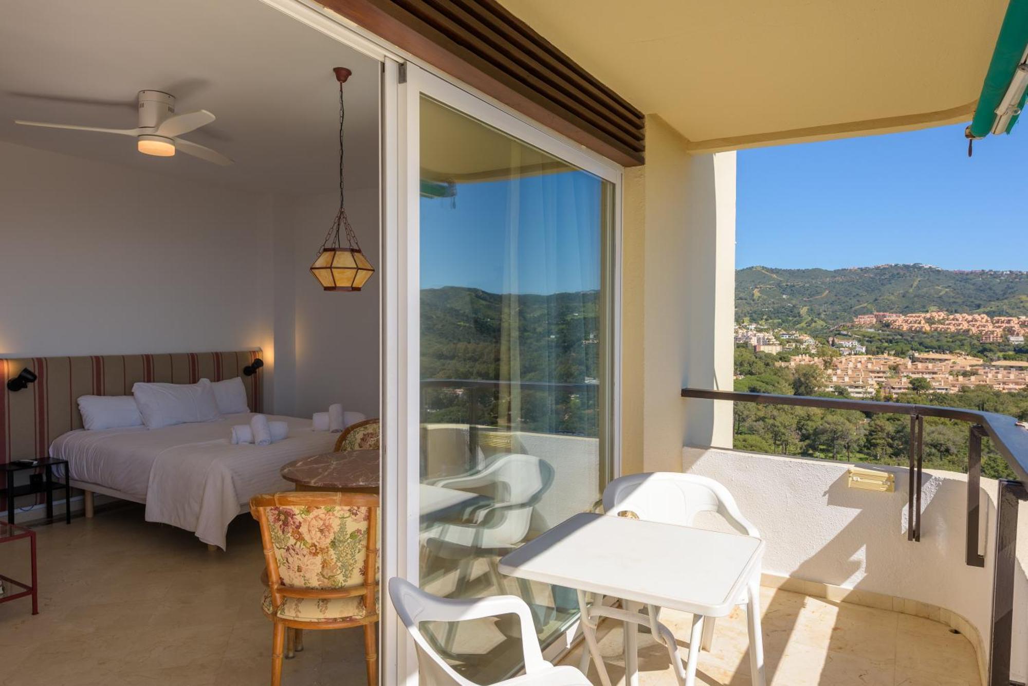 Wonderful In Enjoy The Fantastic Views Apartment